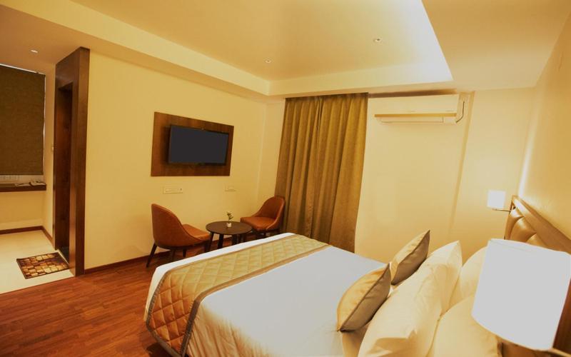 Super Hotel O Nar Comforts Near Ksr Railway Station Бангалор Екстериор снимка