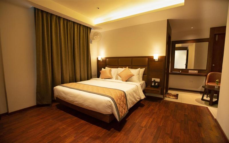 Super Hotel O Nar Comforts Near Ksr Railway Station Бангалор Екстериор снимка