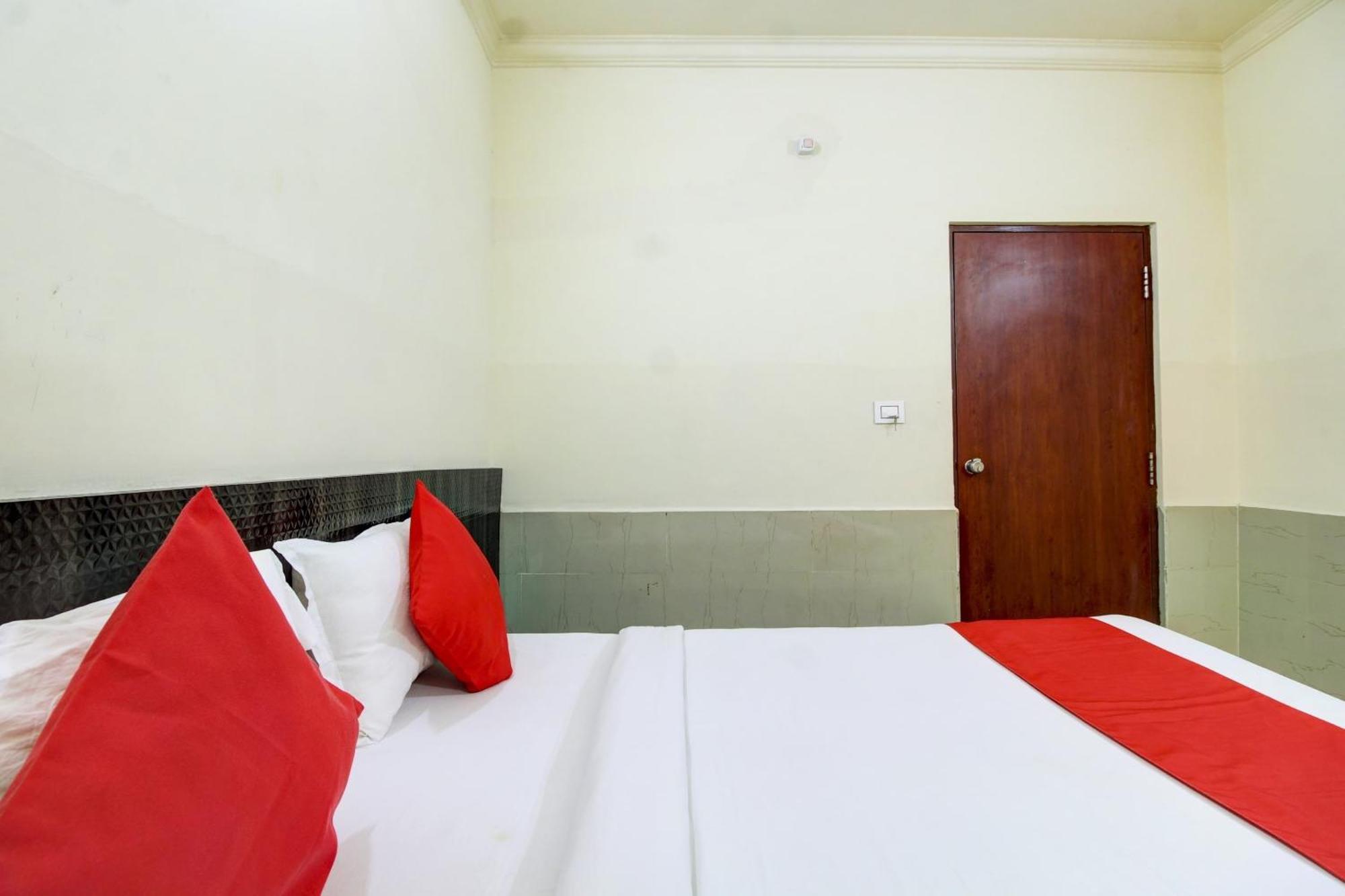 Super Hotel O Nar Comforts Near Ksr Railway Station Бангалор Екстериор снимка