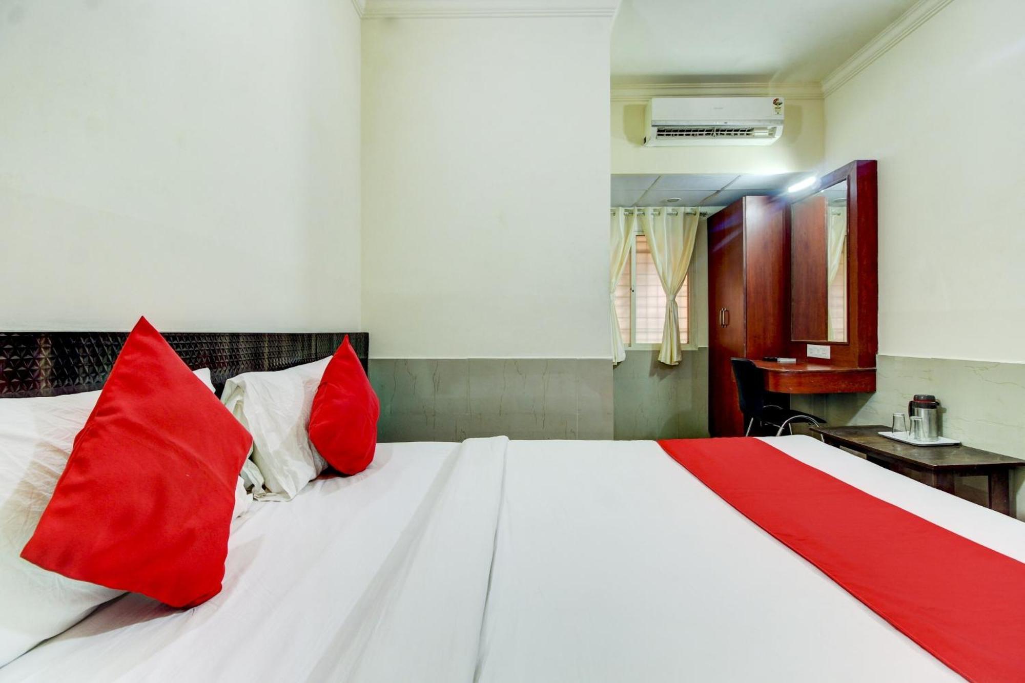 Super Hotel O Nar Comforts Near Ksr Railway Station Бангалор Екстериор снимка
